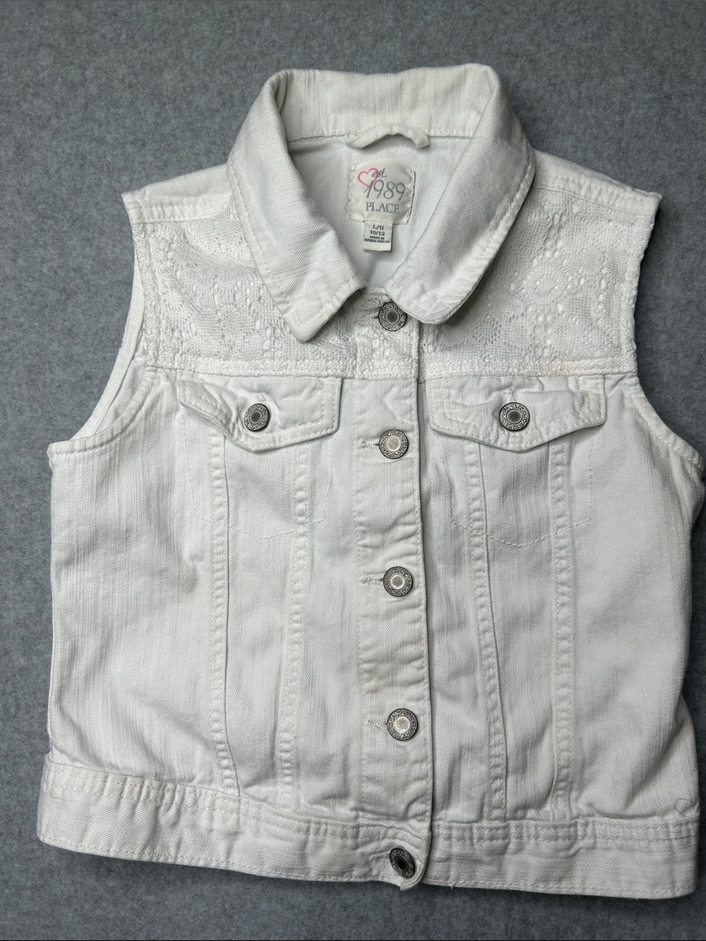1989 Place White Girls' Sleeveless Denim Vest